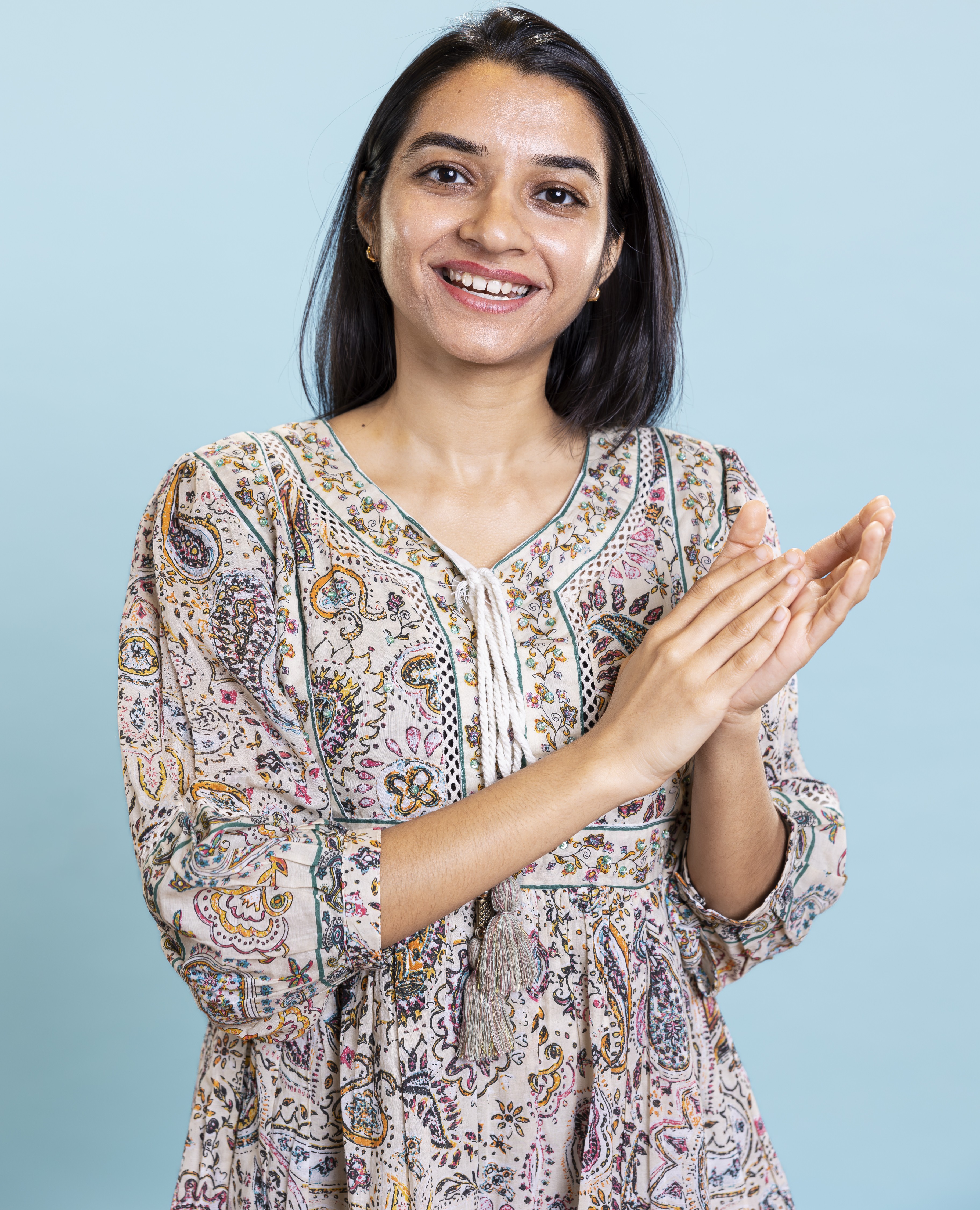 Divya E